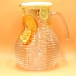 1x Kadum Karaffe Krug Mit Deckel Aus Polycarbonate Bruchfest Und Kratzfest In Echtglasoptik 3 Liter -Küchenbedarf Geschäft 171256e99686878e83753313955791f7