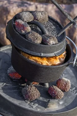 Petromax Feuertopf Dutch Oven Set Pflegepaste Deckelheber FT6 Planer Boden 28 Petromax Feuertopf Dutch Oven Set Pflegepaste Deckelheber FT6 Planer Boden -Küchenbedarf Geschäft 2dd8e25fa3395f920b4d60cd3a3b465b