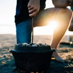 Petromax Feuertopf Dutch Oven Set Pflegepaste Deckelheber FT6 Planer Boden 32 Petromax Feuertopf Dutch Oven Set Pflegepaste Deckelheber FT6 Planer Boden -Küchenbedarf Geschäft 5509636ed10fab0516e8279d21441944