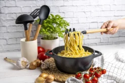 Smile - 10-teiliges Kochgeschirr-Set - Antihaftbeschichtung - Schwarz ,MGK-17 14 Smile - 10-teiliges Kochgeschirr-Set - Antihaftbeschichtung - Schwarz ,MGK-17 -Küchenbedarf Geschäft 5a1cfe04c23dbe701b957833d8c9bc87