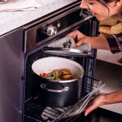 KitchenAid Kochtopf Steel Core Enamel Matt Schwarz - ø 20 Cm / 3,7 Liter -Küchenbedarf Geschäft 64d56ccd33267539a5706604bba4e338