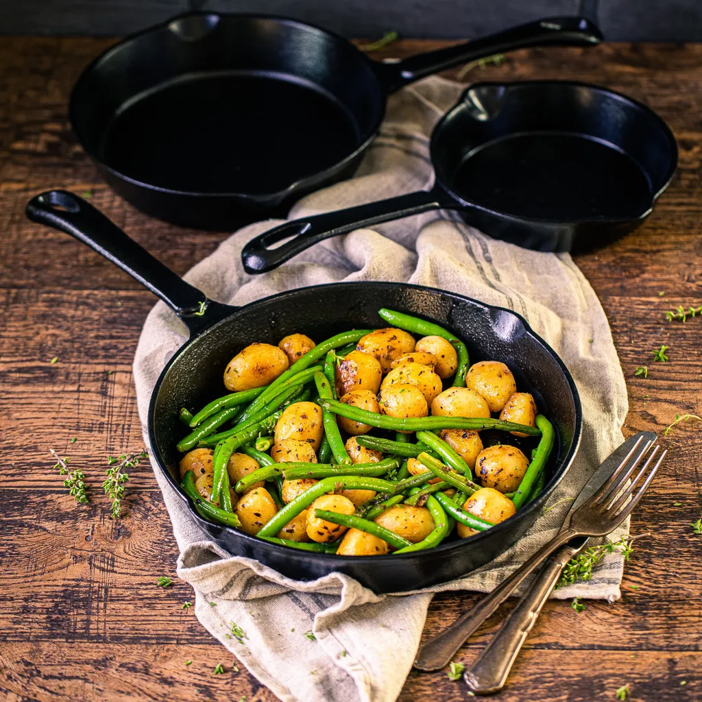 BBQ-Toro Ultimate PRO3+ Pfannen Set, 3-teilig, Gusseisen Bratpfanne, Steakpfanne 4 BBQ-Toro Ultimate PRO3+ Pfannen Set, 3-teilig, Gusseisen Bratpfanne, Steakpfanne – Bild 2