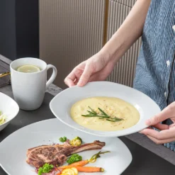 MALACASA, Serie Elisa, 50-teilig Tafelservice Aus Porzellan Für 6 Personen, Kombiservice Frühstückservice Kaffeeservice Mit Eierbecher, Kaffeetassen, Untertassen, Müslischalen, Dessertteller -Küchenbedarf Geschäft 6bfc8662e214e1957b0f41ffbd9f02b5