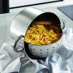 BEYOND® Edelstahl Kochtopf 24 Cm, Mit Glasdeckel Und Herausnehmbarem Siebeinsatz -Küchenbedarf Geschäft 708773c76dc78a31eb5ff60e94bcfdbd