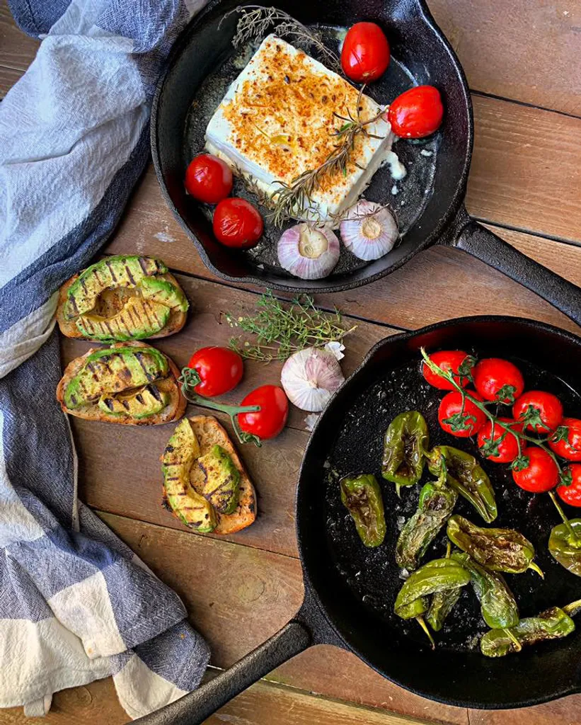 BBQ-Toro Gusseisenpfanne | Ø 24 Cm | Preseasoned | Gusseisen-Pfanne Mit Zwei Ausgießer, Stielpfanne 4 BBQ-Toro Gusseisenpfanne | Ø 24 Cm | Preseasoned | Gusseisen-Pfanne Mit Zwei Ausgießer, Stielpfanne – Bild 2