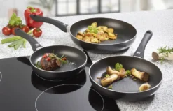 ELO Pfannenset Smart Life 3 Teilig (20,24,28 Cm) Aus Aluminium; 43501 13 ELO Pfannenset Smart Life 3 Teilig (20,24,28 Cm) Aus Aluminium; 43501 -Küchenbedarf Geschäft a28c3fcd48db467b8a9f18cd93c1819f