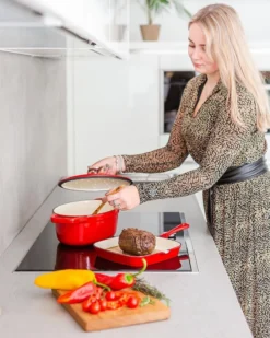 Daumonet Gusseisen-Bräter - Oval Ø 29 Cm - Kirschrot -Küchenbedarf Geschäft b45136ca22a513edcd54a9f5245a44fe