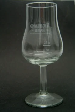 Highland Park Nosing Glas / Tastingglas Single Malt - 1 Glas -Küchenbedarf Geschäft ce953ff6e3f19ad22e483f9d6aa04b03
