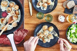 Tefal G25991 Unlimited On Pfannenset Titanium Beschichtung PFOA-frei 3-teilig -Küchenbedarf Geschäft d1961e7a52b759d95aa9262dfc4db38b