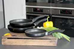 ELO Pfannenset Smart Life 3 Teilig (20,24,28 Cm) Aus Aluminium; 43501 10 ELO Pfannenset Smart Life 3 Teilig (20,24,28 Cm) Aus Aluminium; 43501 -Küchenbedarf Geschäft d5dbcda94bccd2019162f2ebd27848a0