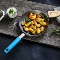 GRÄWE Wax Pro Eisenpfanne Ø 24 Cm, Wachsgeschützt -Küchenbedarf Geschäft d62dabea9649887d8b50dadcfd4664e6