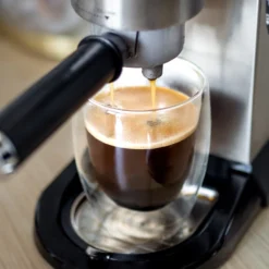 Wessper Doppelwandig Kaffeegläser Mit Henkel, 6 Stück X 350 Ml, Großes Hitzebeständiges Doppelwandglas, Thermogläser, Kaffeegläser Temperaturbeständig Mokkatassen, Teegläser, Latte Machiatto Gläser -Küchenbedarf Geschäft d902126045a67deade7db3d62e8317c6