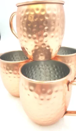 Navaris Moscow Mule Becher 4er Set - 4x Kupferbecher Für Moskau Mule Gin Bier - Cocktail Mug Gehämmert - Tasse Aus Edelstahl Mit Kupfer -Küchenbedarf Geschäft e24261faef8533daca4ec5fa2660eed6